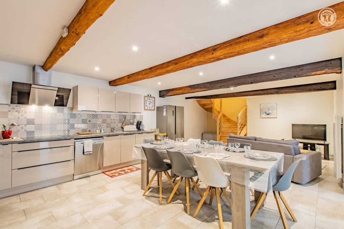 121 m&sup2; G&icirc;te 3 Schlafzimmer 6 G&auml;ste