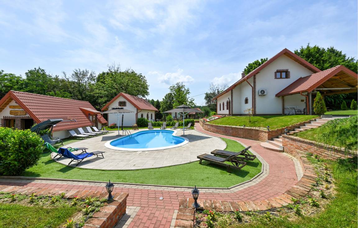 285 M² Maison De Vacances ∙ 7 Chambres ∙ 20 Personnes - Croatie