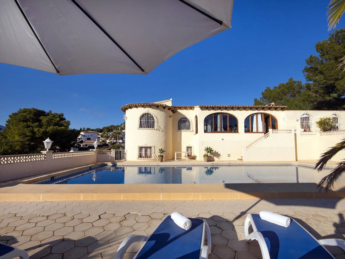 165 M² Villa ∙ 4 Habitaciones ∙ 8 Huéspedes - Calpe
