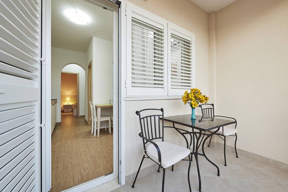27 M² Ferienwohnung ∙ 1 Schlafzimmer ∙ 2 Gäste - Trogir