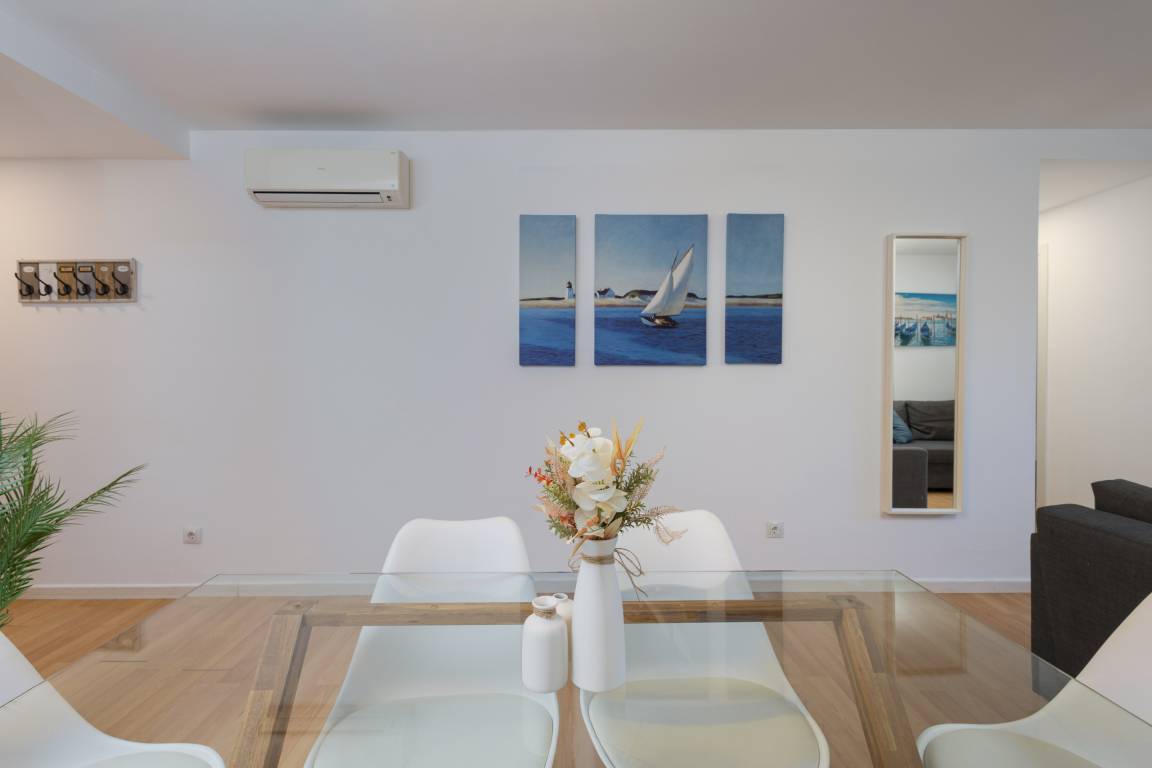 65 M² Appartement ∙ 2 Chambres ∙ 7 Personnes - Malaga