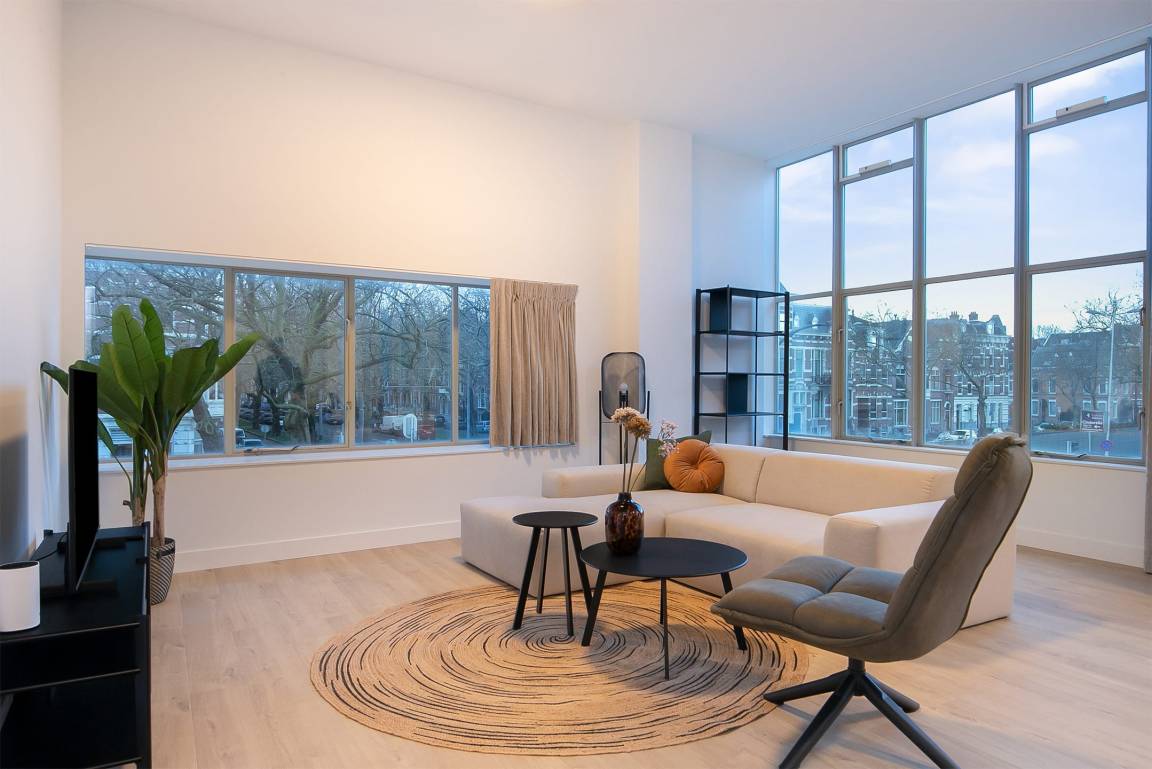 80 M² Apartamento ∙ 2 Habitaciones ∙ 4 Huéspedes - Róterdam