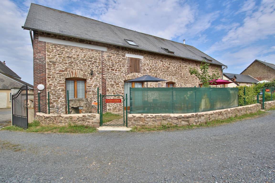 120 M² Maison De Vacances ∙ 5 Chambres ∙ 10 Personnes - Saint-Lô