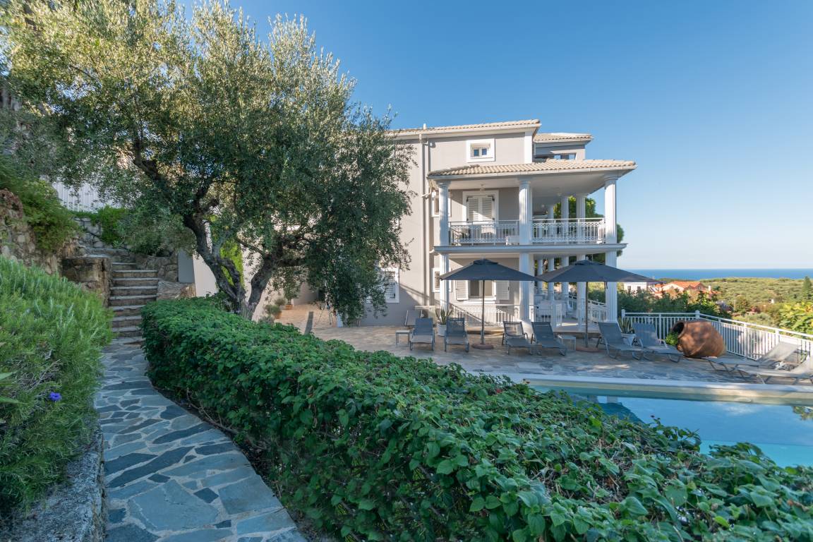 107 M² Apartment ∙ 3 Bedrooms ∙ 6 Guests - Greece