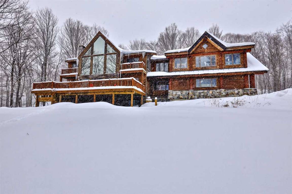 743 M² Hut ∙ 4 Slaapkamers ∙ 8 Gasten - Vermont