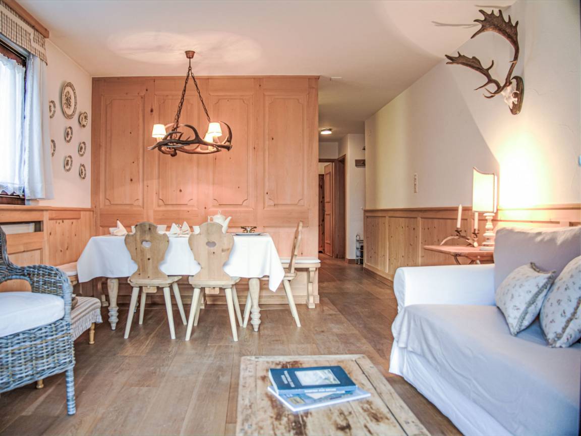 60 M² Ferienwohnung ∙ 2 Schlafzimmer ∙ 3 Gäste - Sankt Moritz