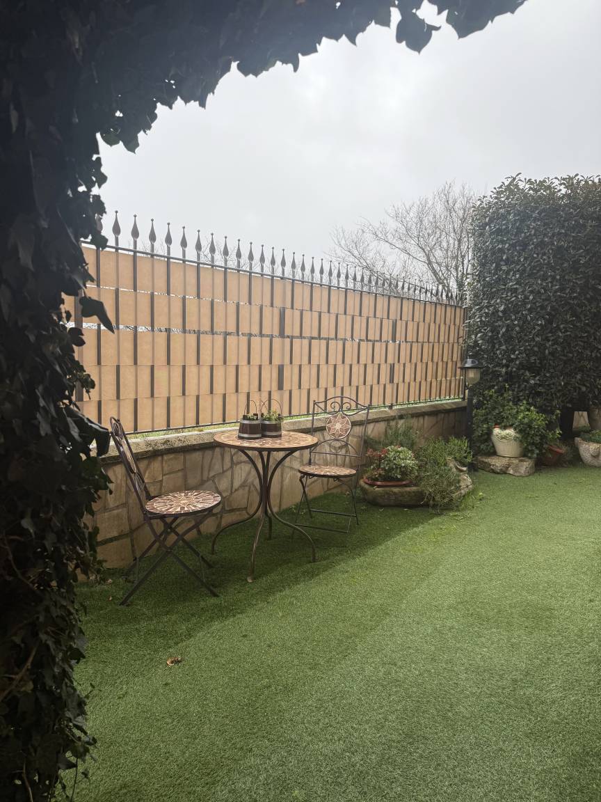 Accogliente Appartamento con Giardino e WiFi Gratuito Liguorini House