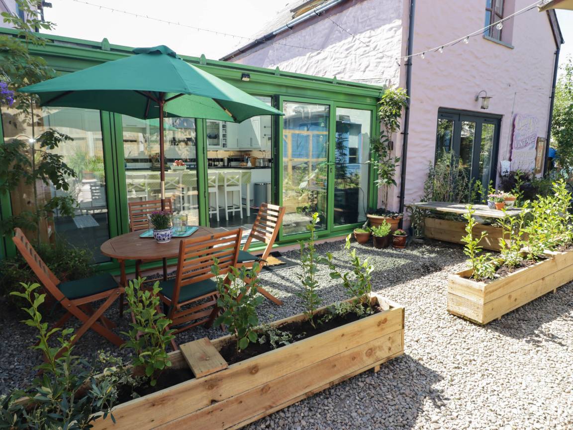 Cottage ∙ 2 Bedrooms ∙ 6 Guests - Narberth