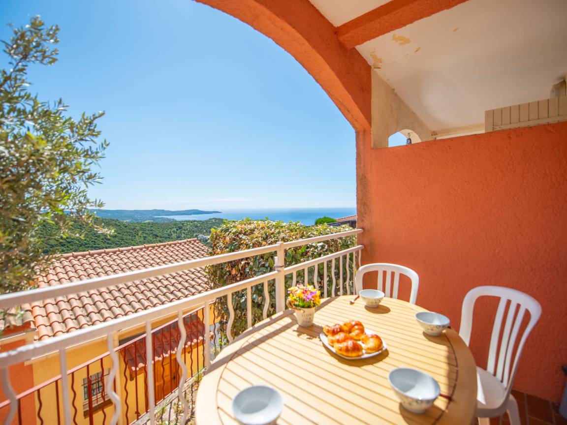 48 M² Appartement ∙ 2 Chambres ∙ 4 Personnes - Cavalaire-sur-Mer