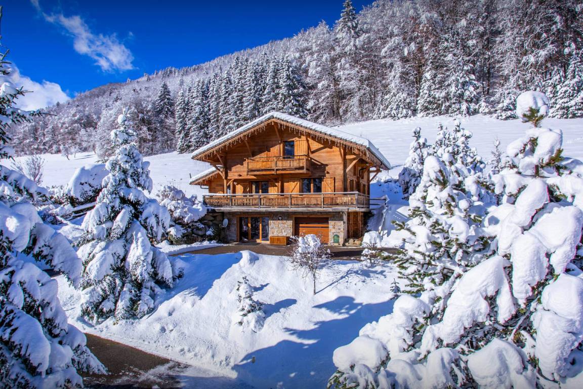 180 M² Chalet ∙ 4 Bedrooms ∙ 8 Guests - La Clusaz