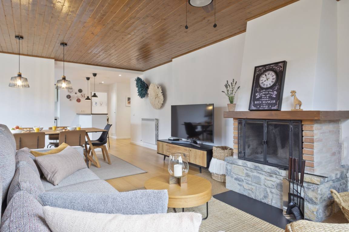 90 M² Apartment ∙ 3 Bedrooms ∙ 6 Guests - Vielha