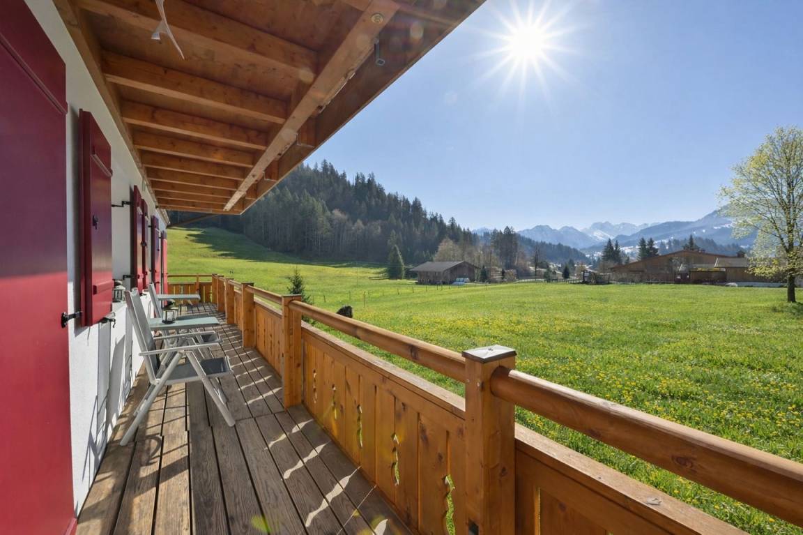 100 M² Ferienwohnung ∙ 2 Schlafzimmer ∙ 5 Gäste - Obermaiselstein