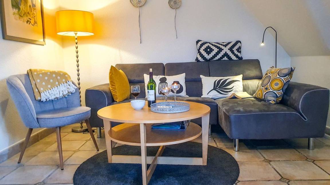 75 M² Ferienwohnung ∙ 2 Schlafzimmer ∙ 4 Gäste - Zingst
