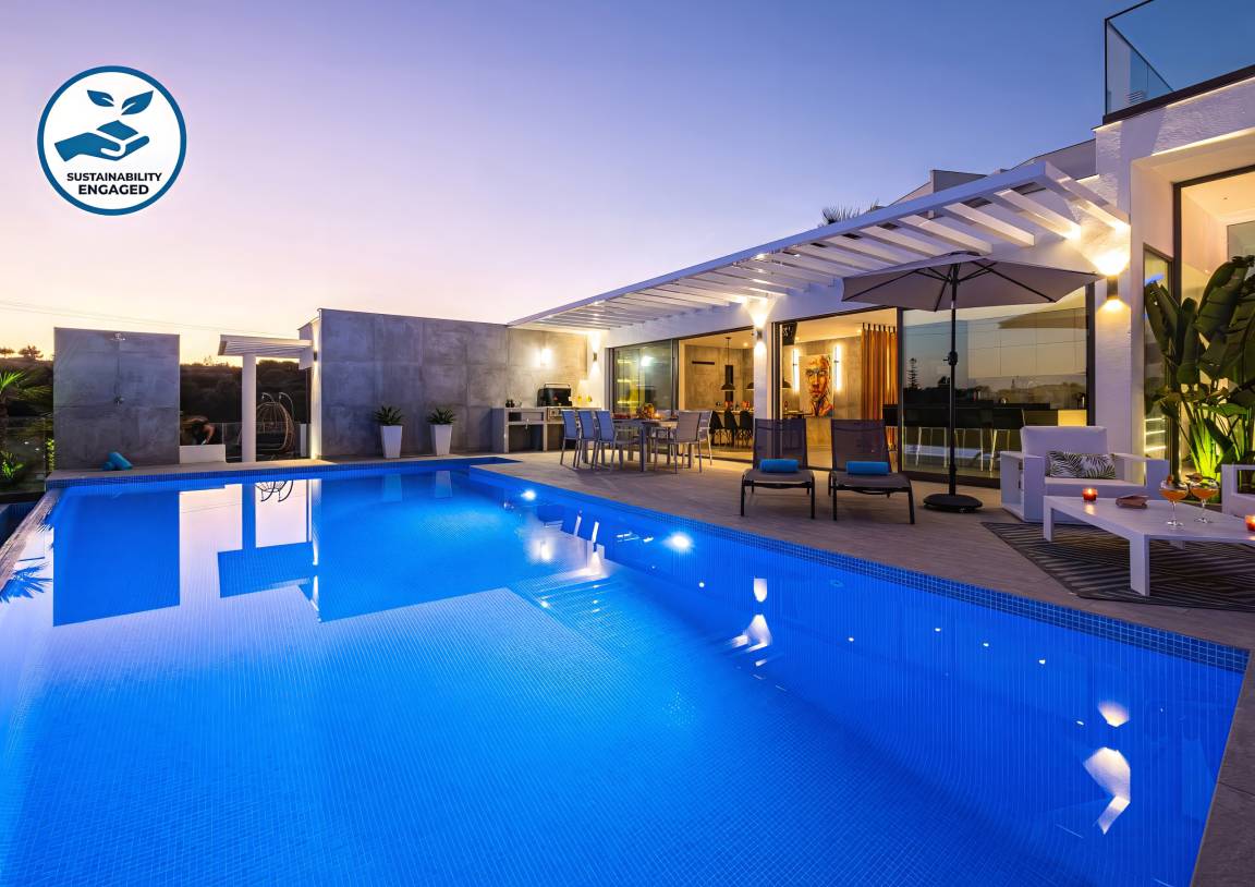 700 M² Villa ∙ 4 Chambres ∙ 10 Personnes - Porches