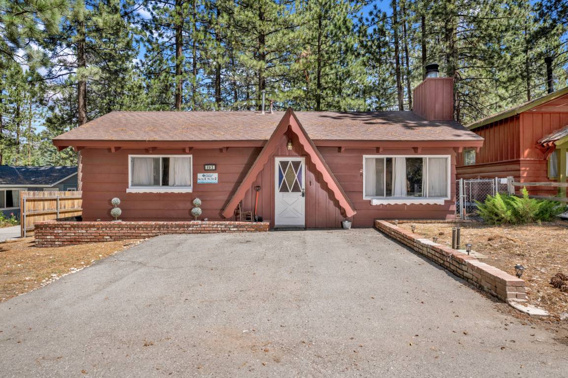 88 M² Cabin ∙ 2 Bedrooms ∙ 5 Guests - California