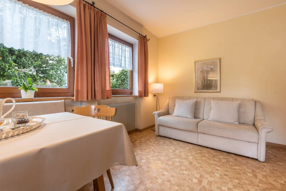 60 M² Ferienwohnung ∙ 1 Schlafzimmer ∙ 3 Gäste - Tiers