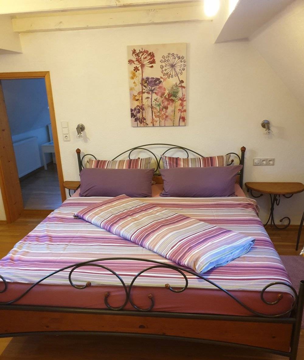 55 M² Ferienwohnung ∙ 2 Schlafzimmer ∙ 4 Gäste - Creglingen