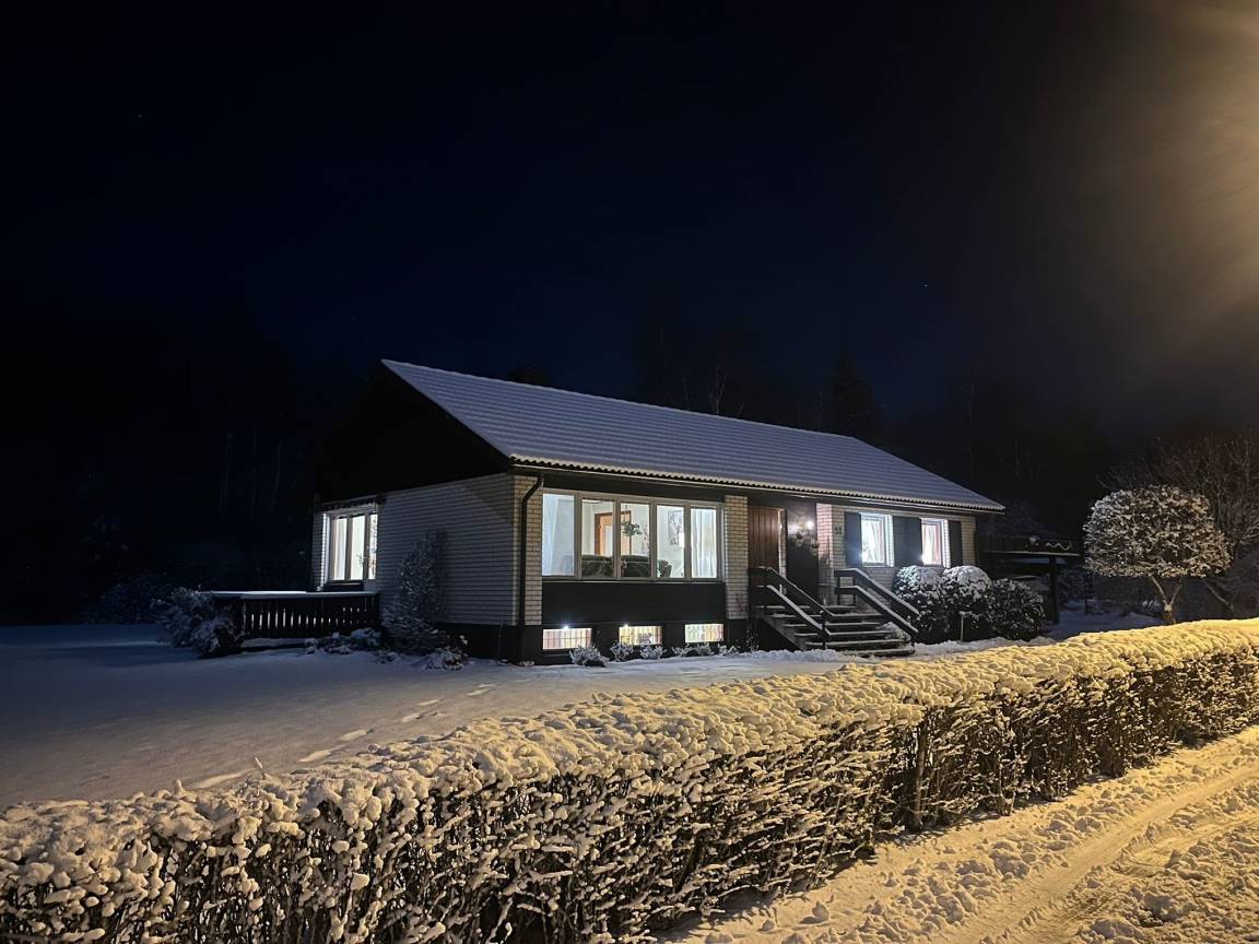 180 m² Ferienhaus ∙ 4 Schlafzimmer ∙ 8 Gäste – Bild 2