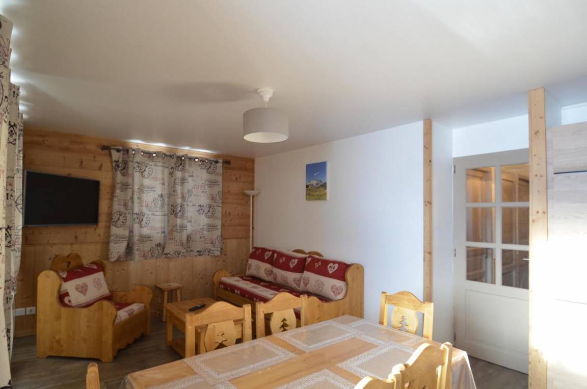 45 m² Ferienwohnung ∙ 2 Schlafzimmer ∙ 6 Gäste – Bild 3