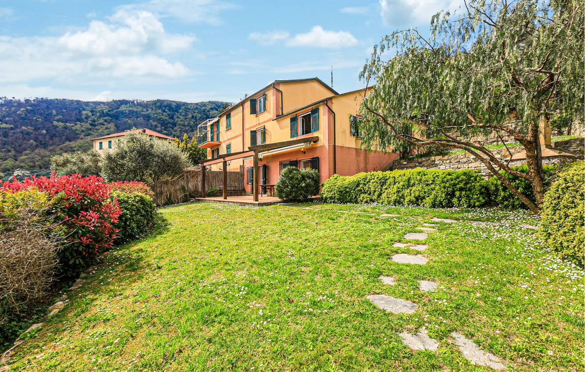 150 M² Talo ∙ 4 Makuuhuonetta ∙ 8 Vierasta - Rapallo