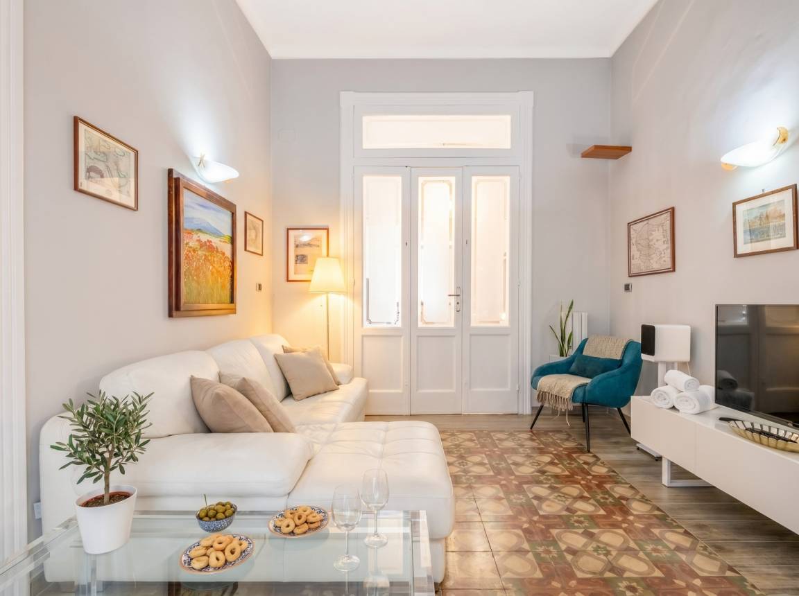 84 M² Apartment ∙ 2 Bedrooms ∙ 4 Guests - Bari