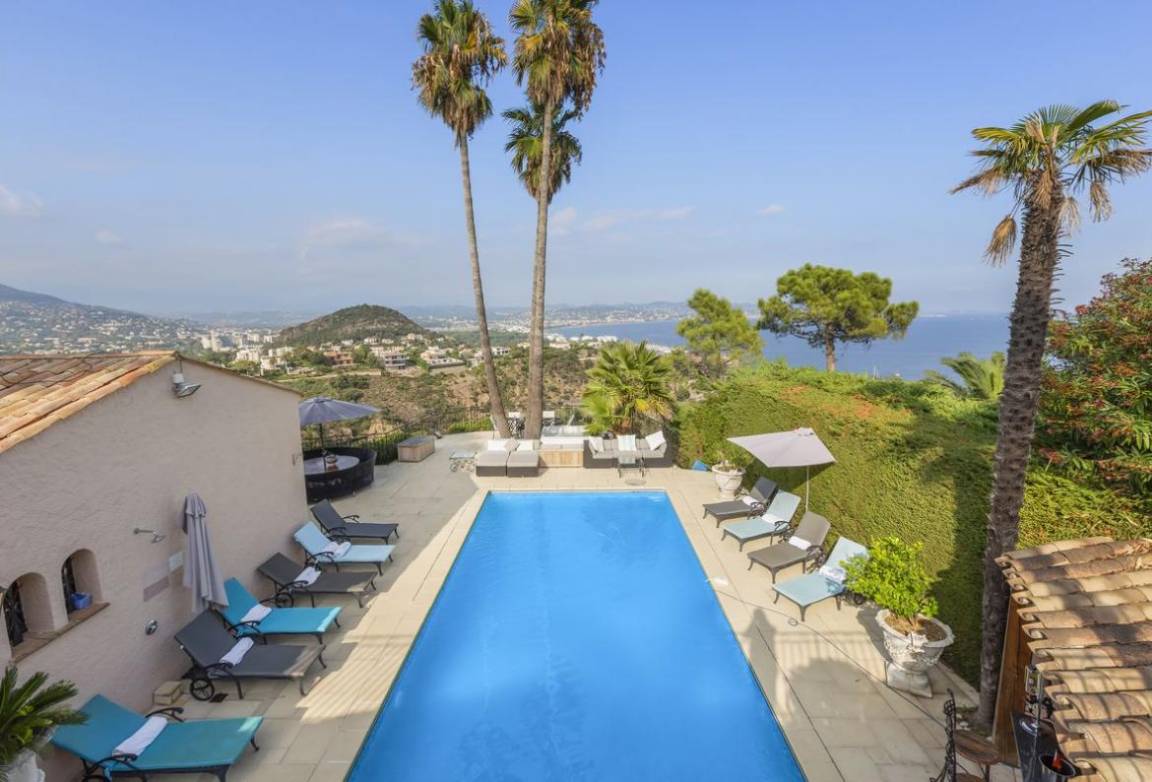 450 M² House ∙ 6 Bedrooms ∙ 14 Guests - Théoule-sur-Mer