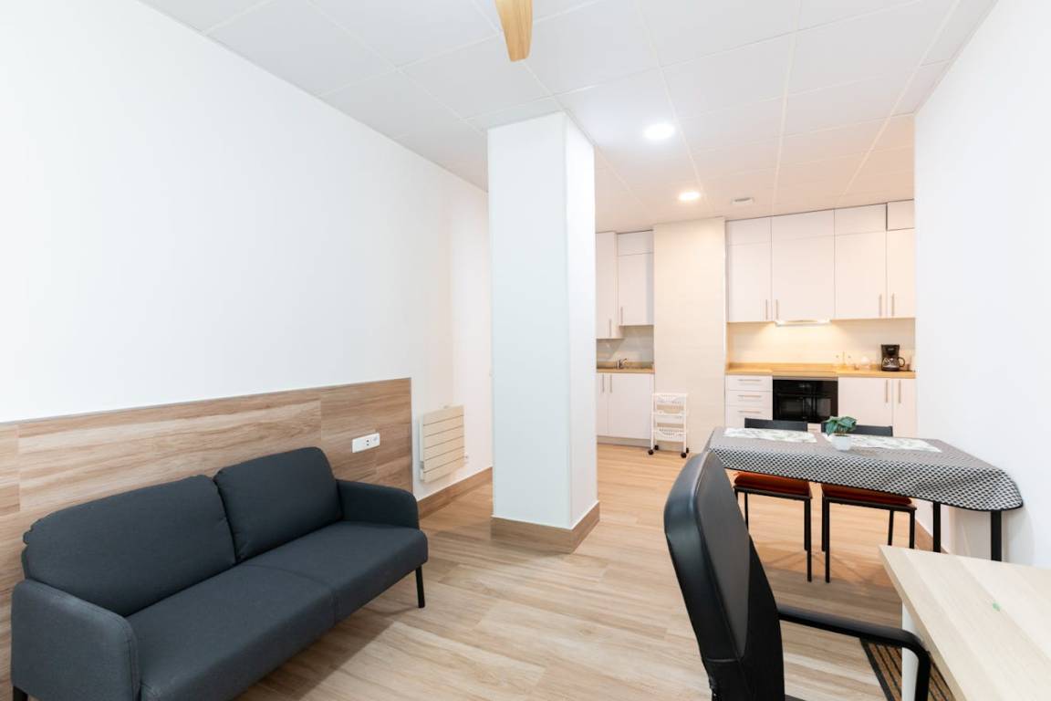 42 M² Apartamento ∙ 1 Habitación ∙ 1 Huésped - Majadahonda