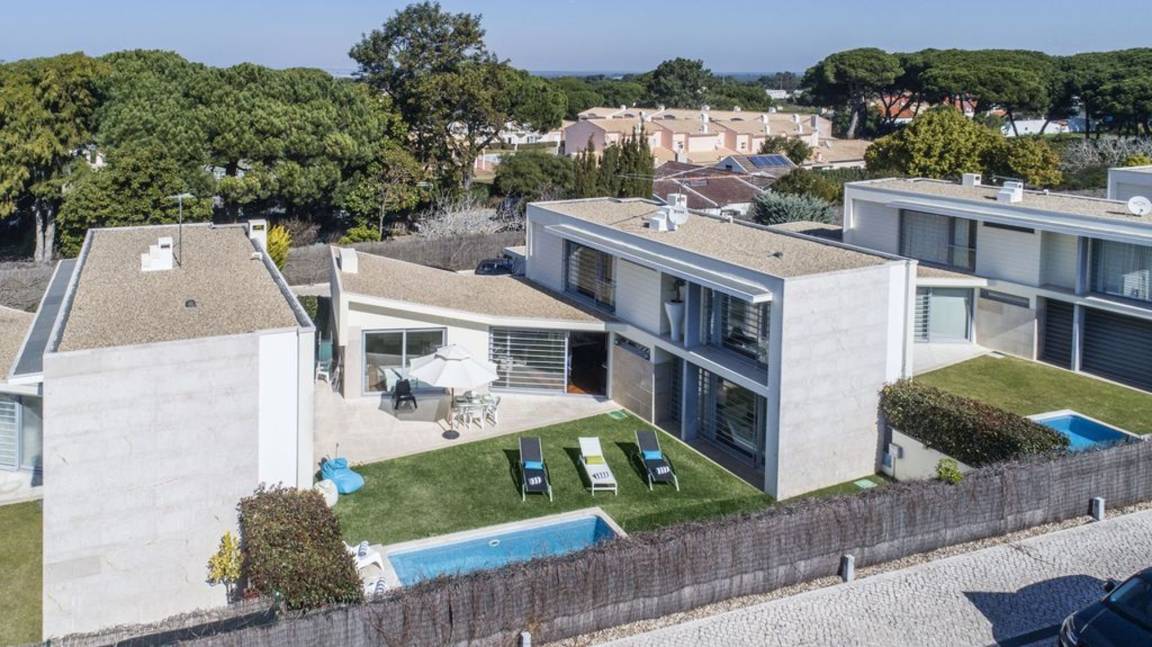 Villa ∙ 3 Bedrooms ∙ 8 Guests - Sesimbra