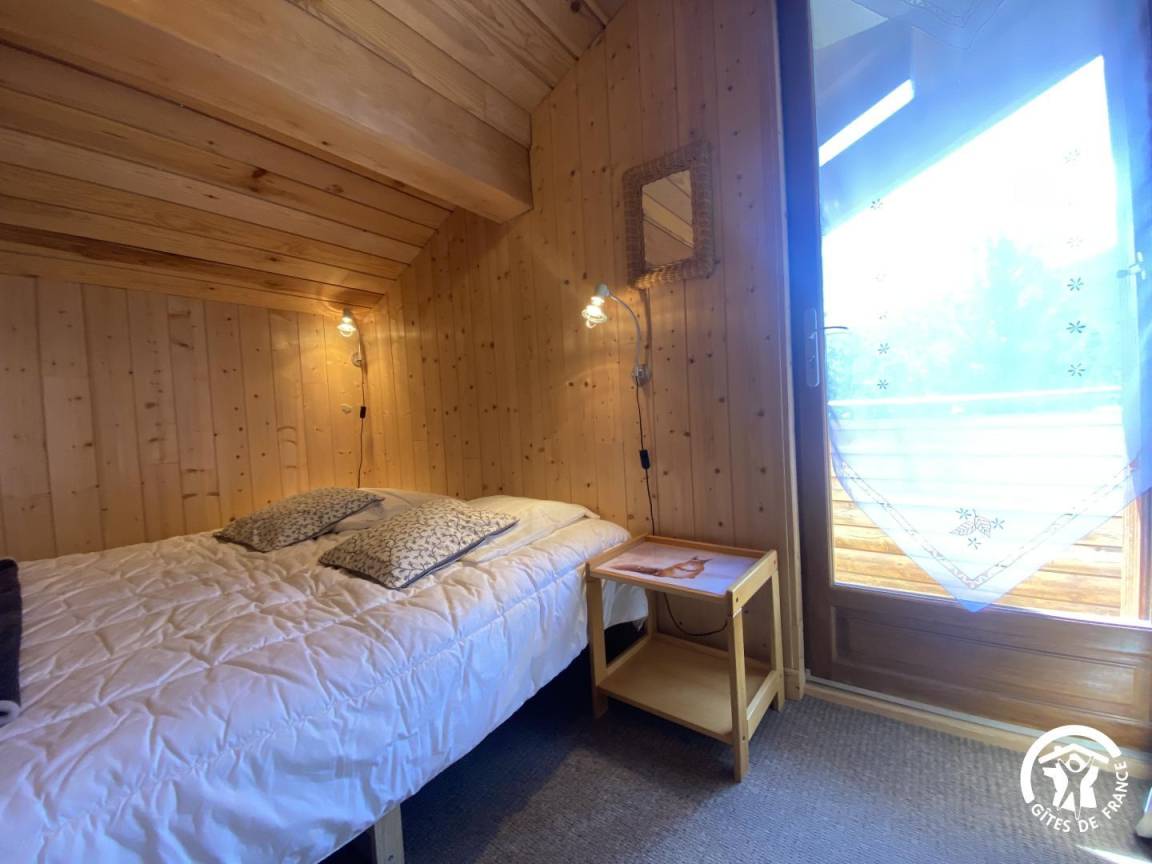 130 m² Gîte ∙ 6 Schlafzimmer ∙ 12 Gäste – Bild 8