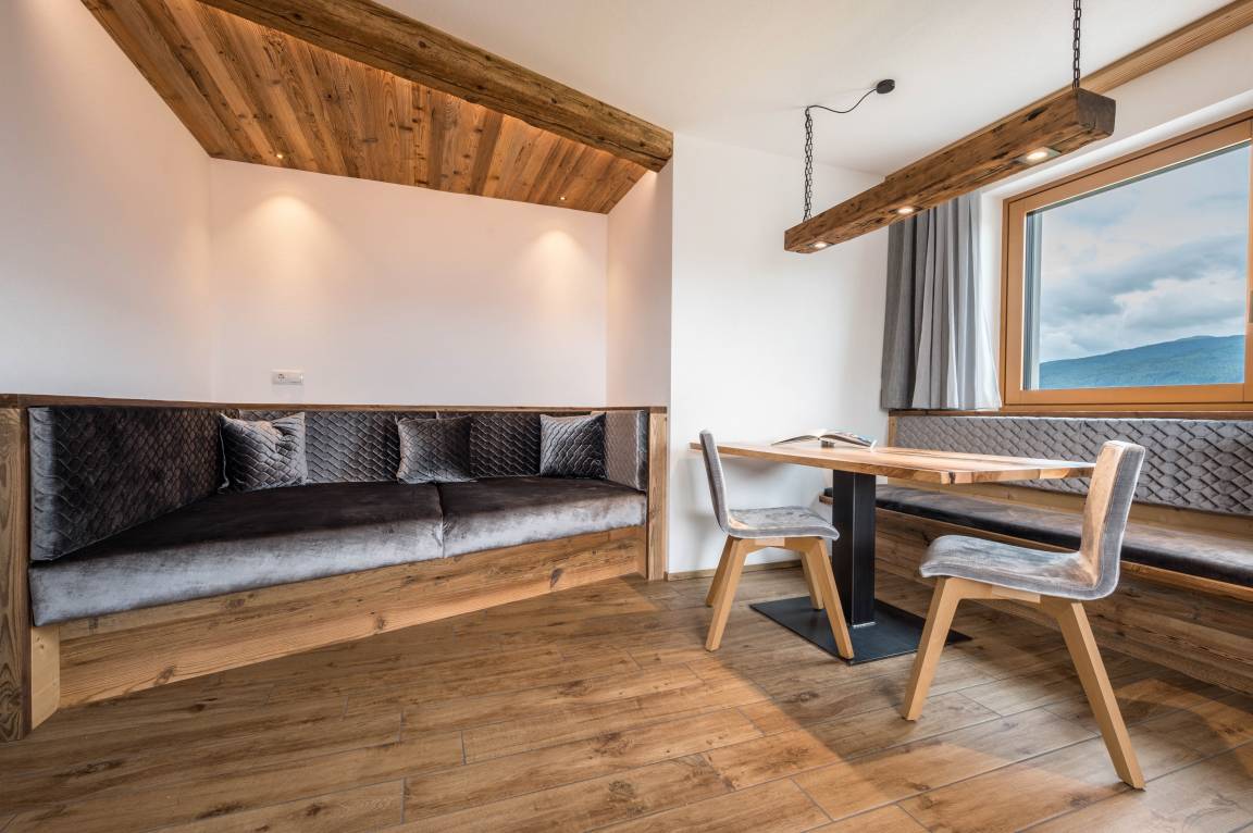 67 M² Ferienwohnung ∙ 2 Schlafzimmer ∙ 4 Gäste - Terenten