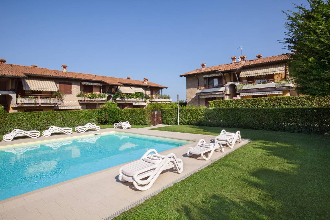 65 M² Apartment ∙ 2 Bedrooms ∙ 4 Guests - Lazise