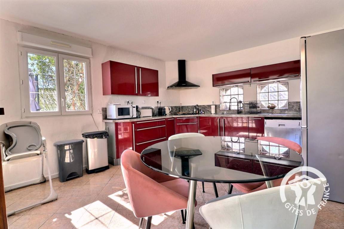 208 m² Gîte ∙ 3 Schlafzimmer ∙ 8 Gäste – Bild 6