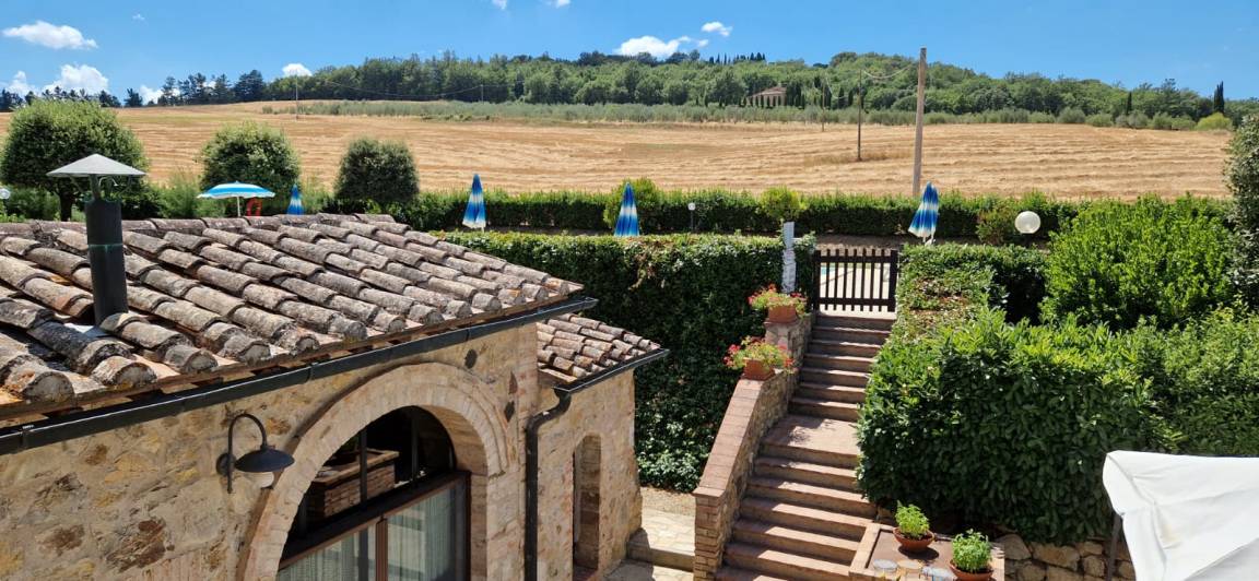 90 M² Farmhouse ∙ 2 Bedrooms ∙ 5 Guests - Tuscany