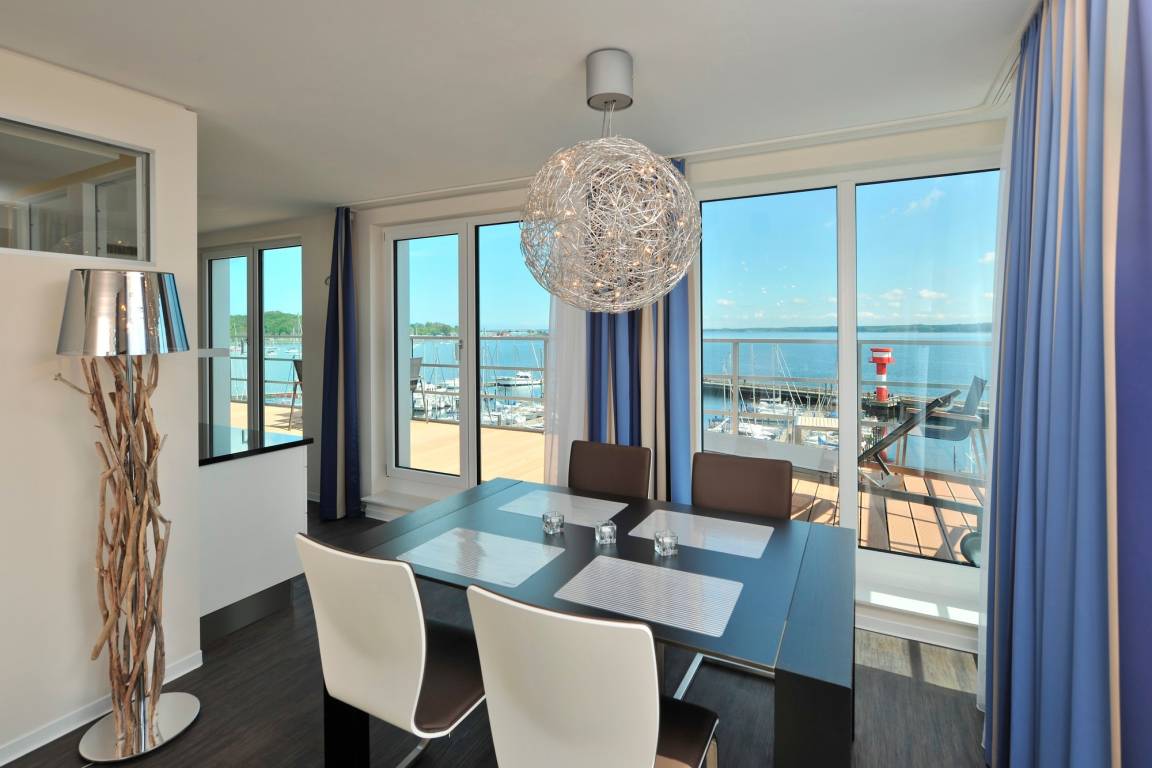 91 m² Ferienwohnung ∙ 2 Schlafzimmer ∙ 4 Gäste – Bild 3