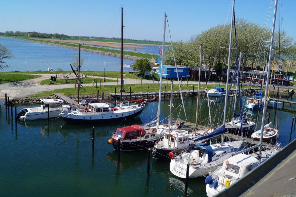 90 M² Appartement ∙ 2 Slaapkamers ∙ 4 Gasten - Fehmarn