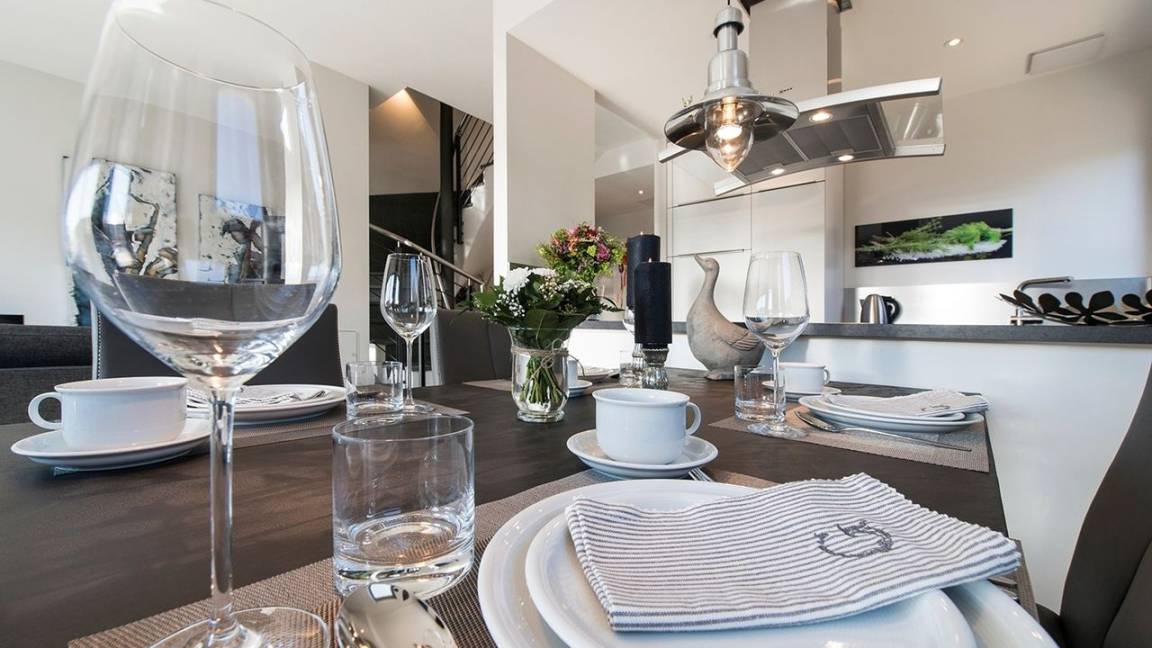 108 M² Ferienwohnung ∙ 2 Schlafzimmer ∙ 5 Gäste - Heiligenhafen