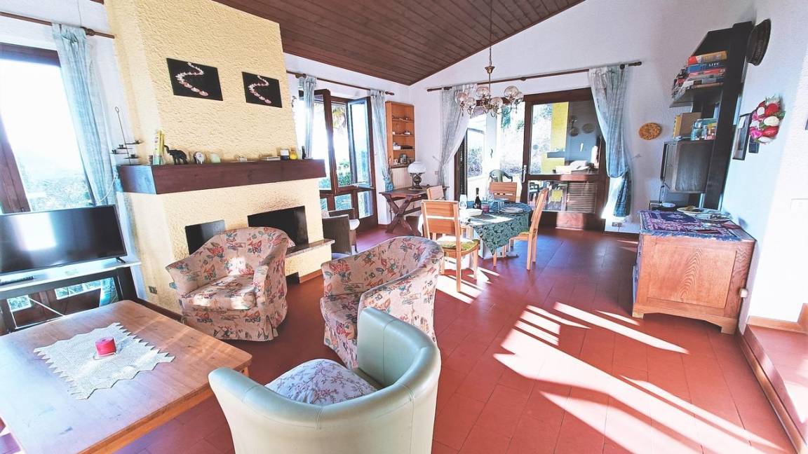 130 M² Huis ∙ 2 Slaapkamers ∙ 4 Gasten - Luino