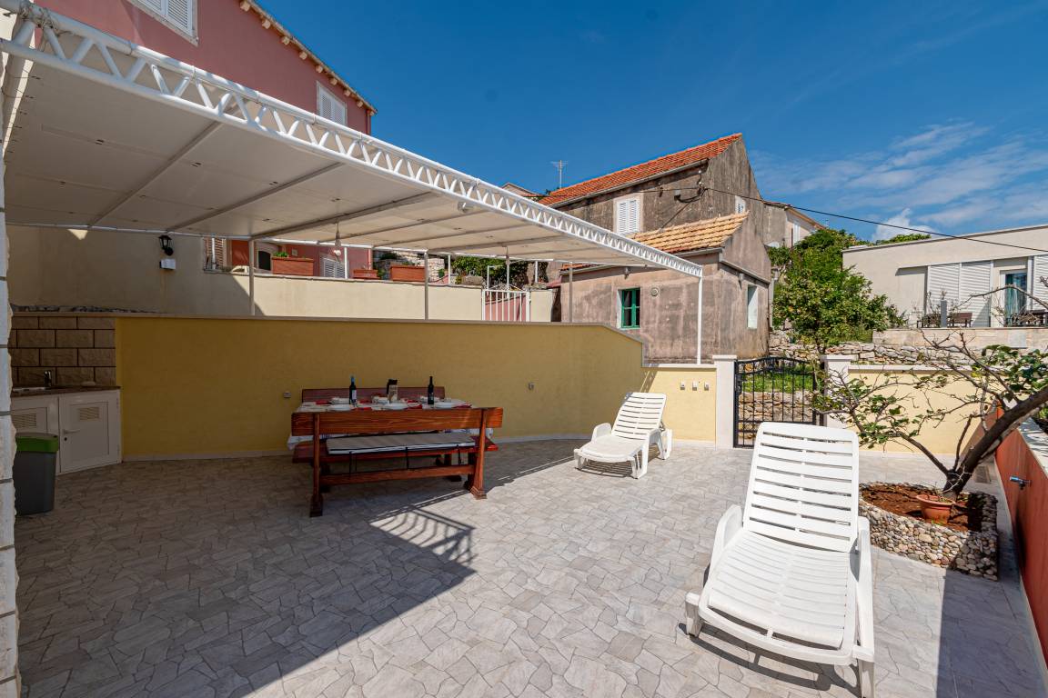 46 M² Apartment ∙ 2 Bedrooms ∙ 6 Guests - Trpanj