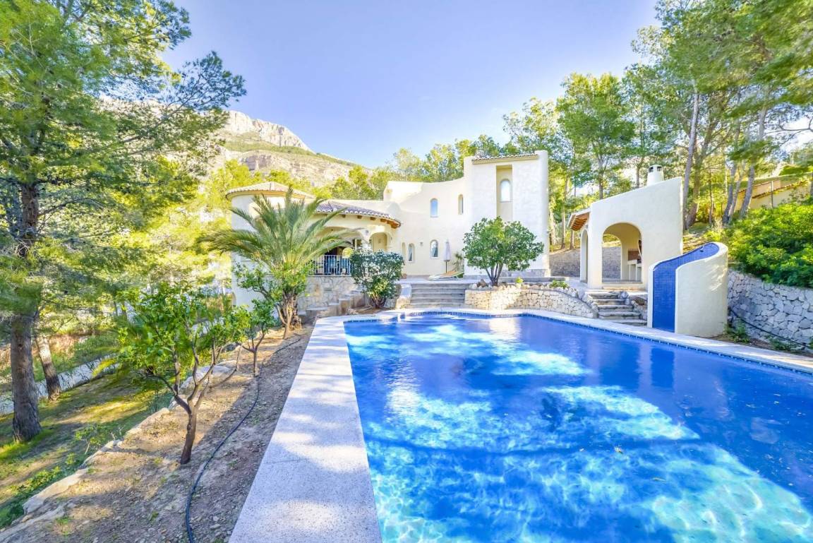 180 M² Villa ∙ 3 Bedrooms ∙ 6 Guests - Altea