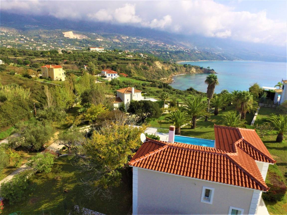 130 M² Huis ∙ 3 Slaapkamers ∙ 6 Gasten - Kefalonia
