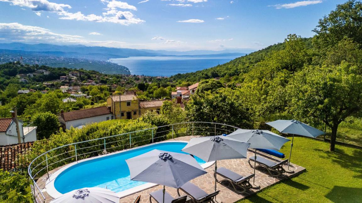 145 M² Villa ∙ 2 Chambres ∙ 5 Personnes - Opatija
