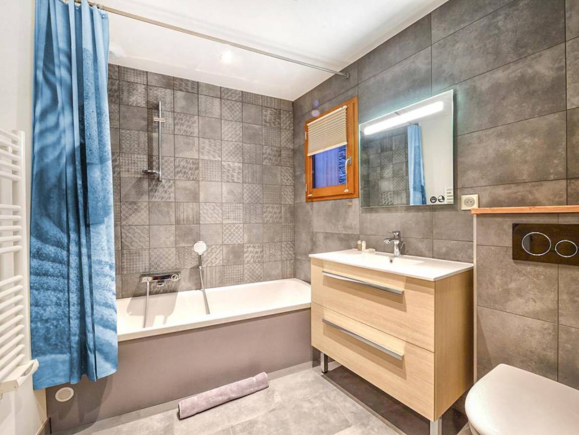 130 m² Chalet ∙ 4 Schlafzimmer ∙ 8 Gäste – Bild 9