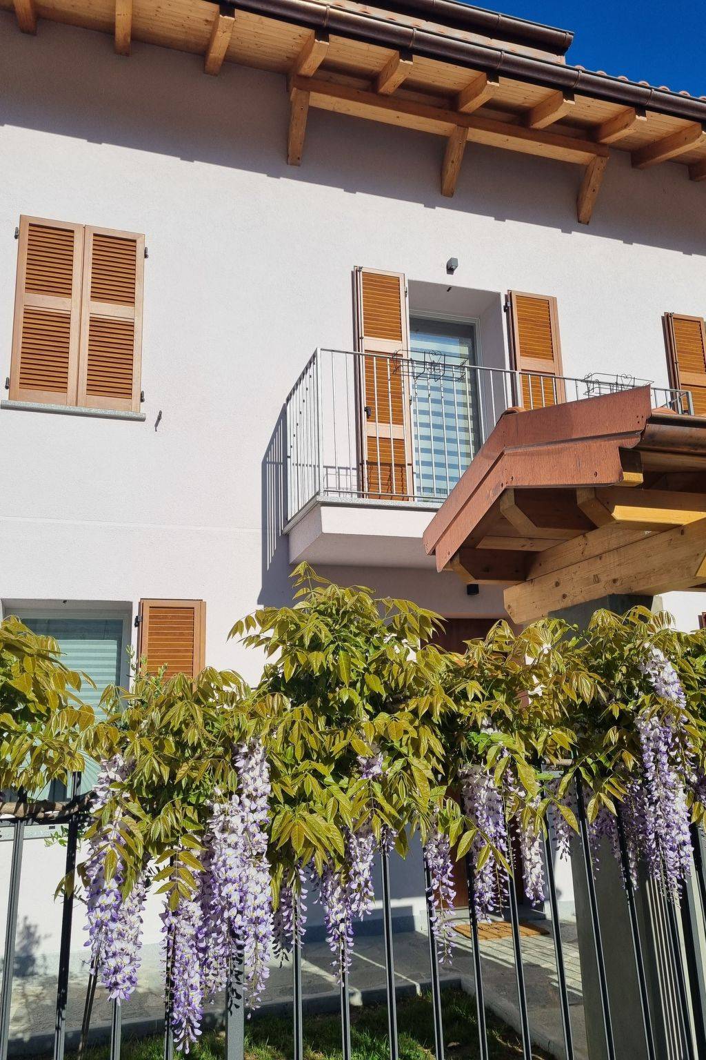 180 M² Ferienhaus ∙ 5 Schlafzimmer ∙ 8 Gäste - Domaso