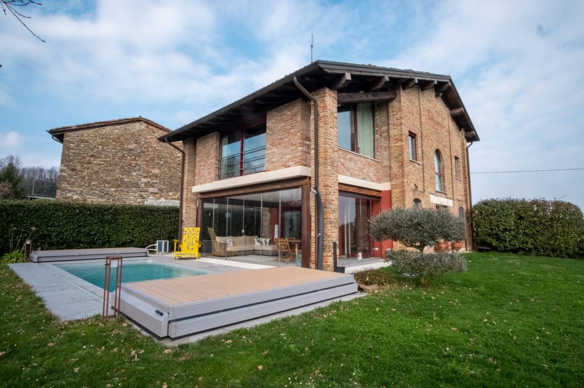 165 M² Villa ∙ 3 Habitaciones ∙ 6 Huéspedes - Piacenza