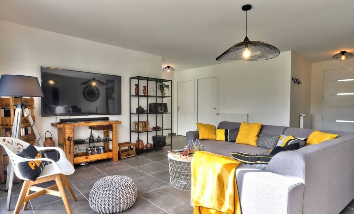93 m&sup2; G&icirc;te 3 Schlafzimmer 6 G&auml;ste