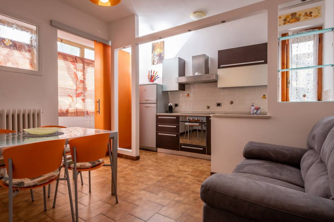 76 M² Appartamento Vacanza ∙ 2 Camere Da Letto ∙ 4 Ospiti - Piombino