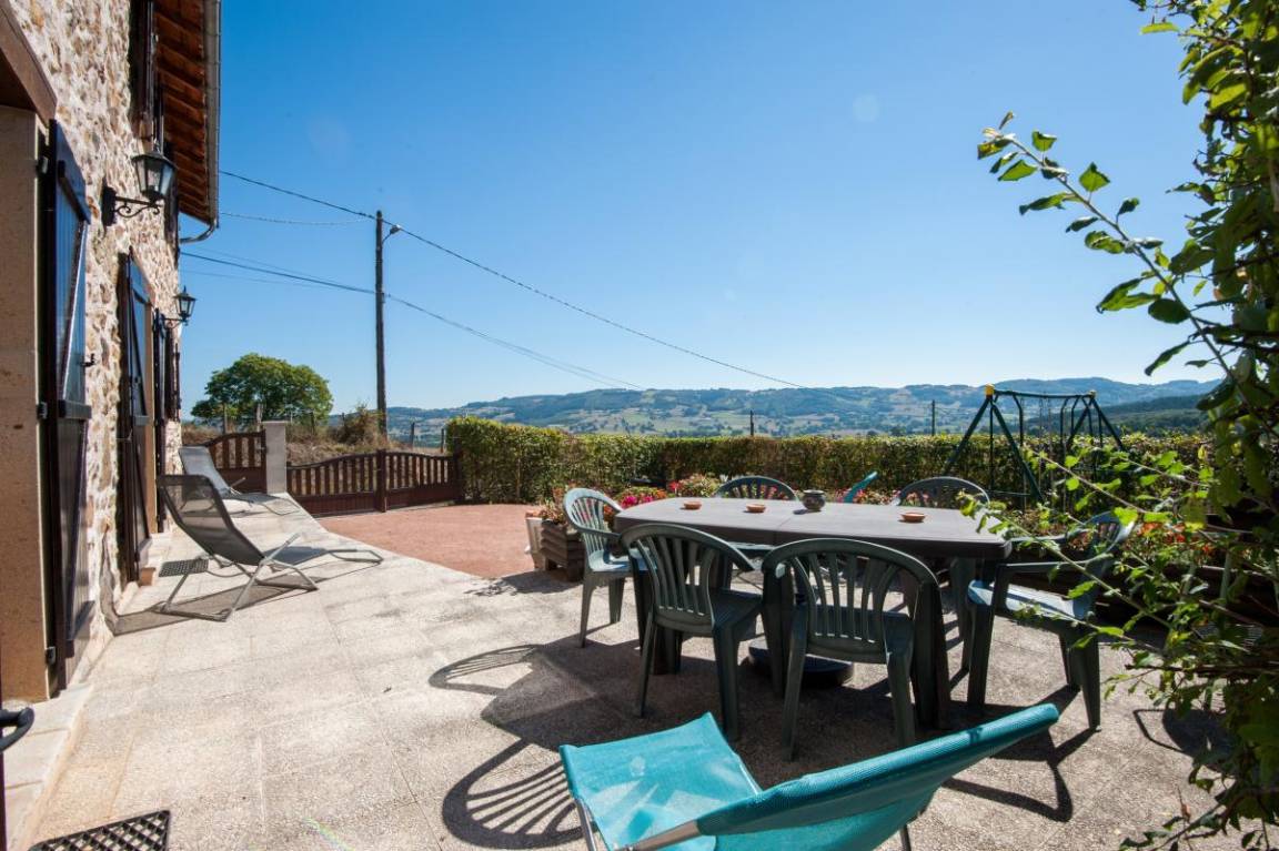 118 m&sup2; G&icirc;te 3 Schlafzimmer 6 G&auml;ste