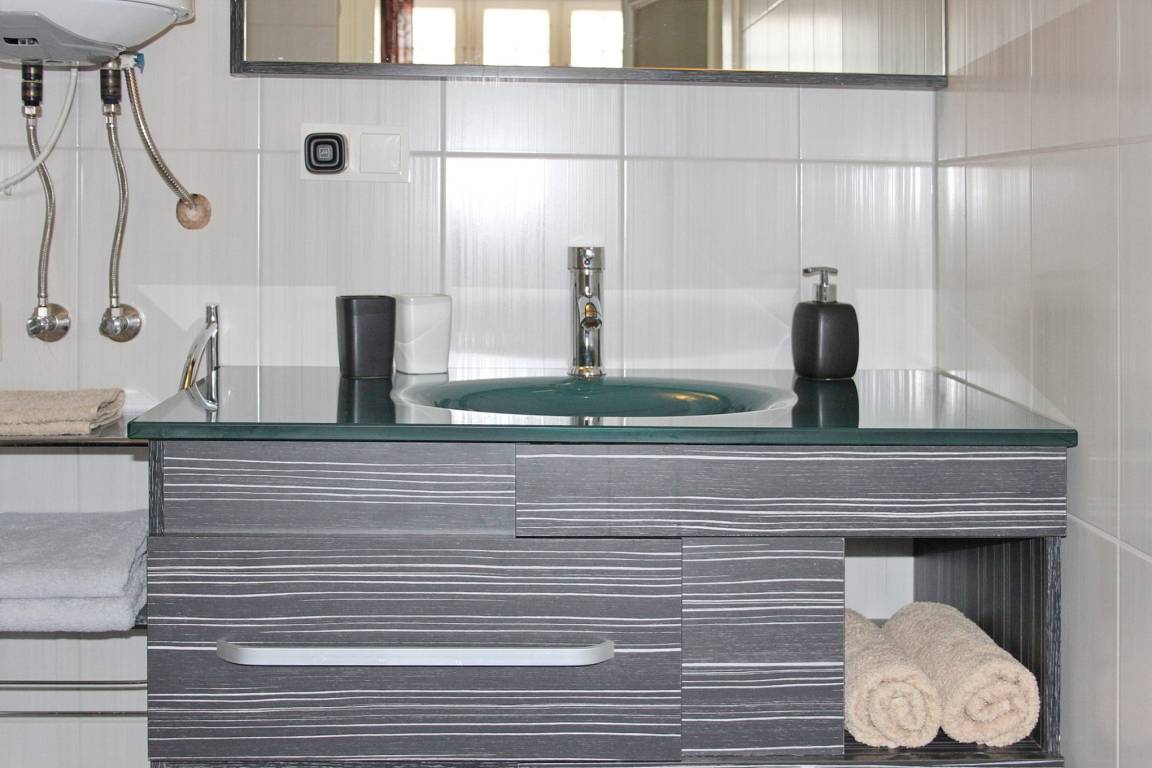 45 m² Ferienwohnung ∙ 1 Schlafzimmer ∙ 3 Gäste – Bild 10