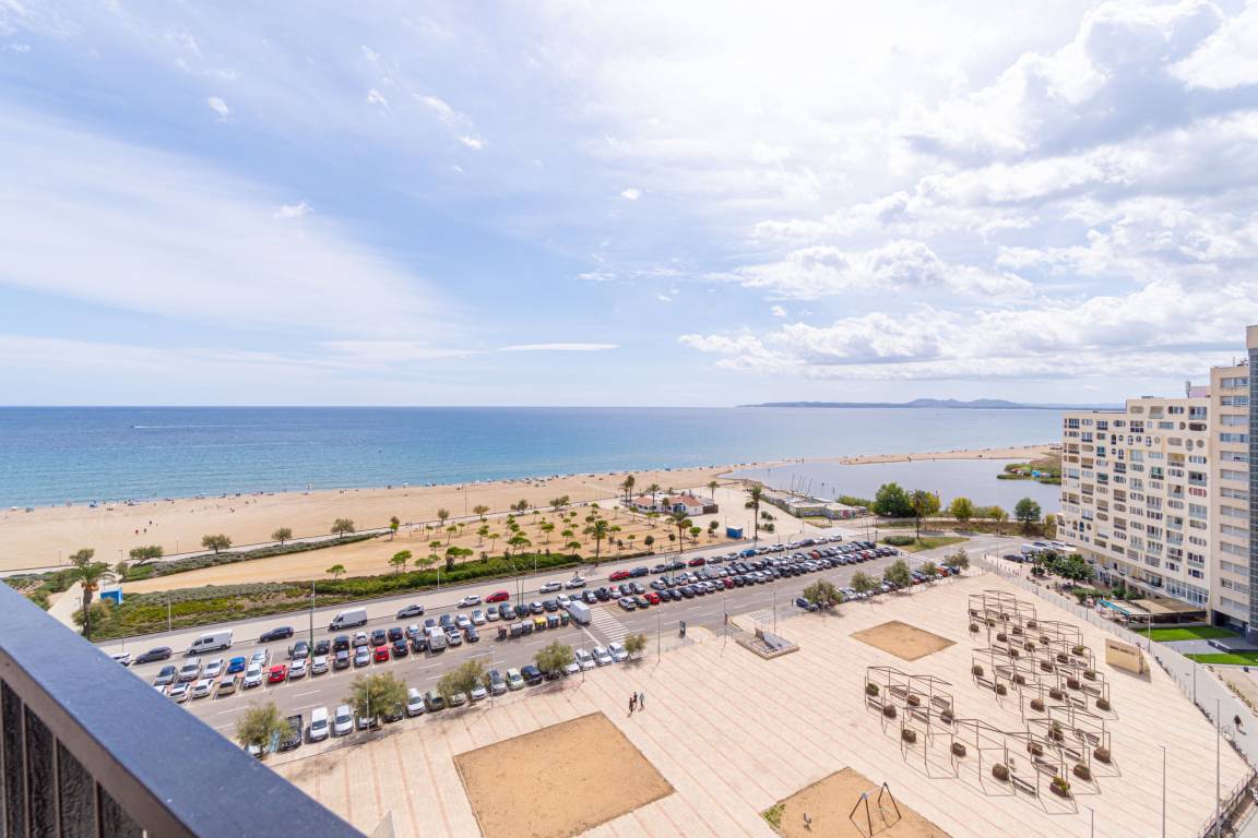 67 M² Apartamento ∙ 2 Habitaciones ∙ 6 Huéspedes - Ampuriabrava