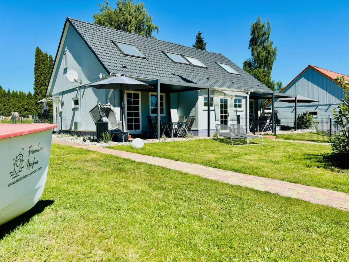 65 M² Ferienhaus ∙ 2 Schlafzimmer ∙ 6 Gäste - Lassan
